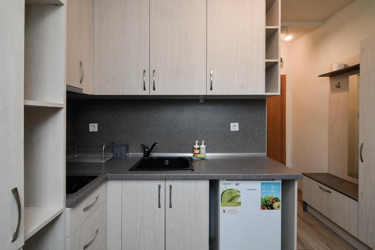 Small Studio On Budget In The Heart Of City Varna Dış mekan fotoğraf